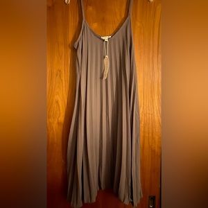 See You Monday NWT pleated brown dress